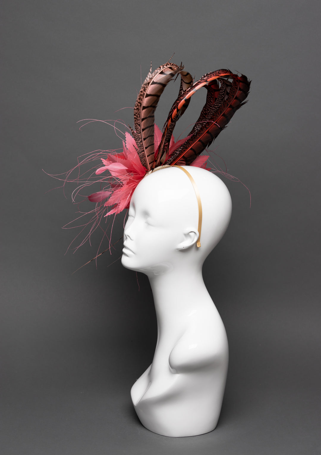 THG3058 - The Hat Girls