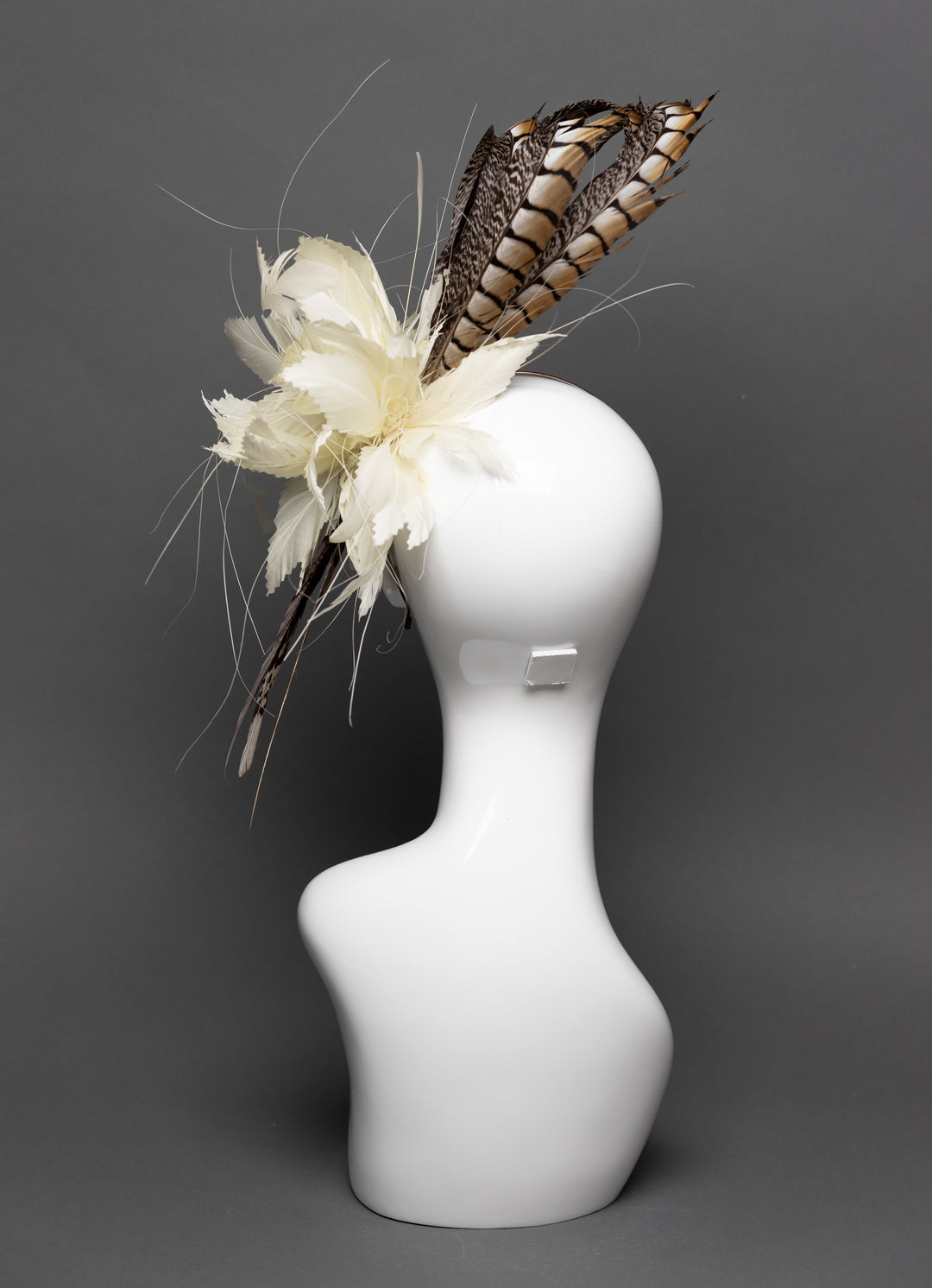 THG3059 - The Hat Girls