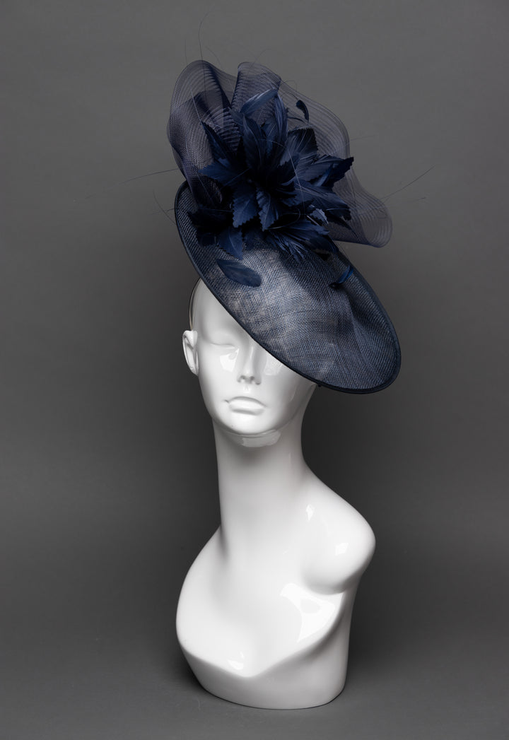 THG3067 - The Hat Girls