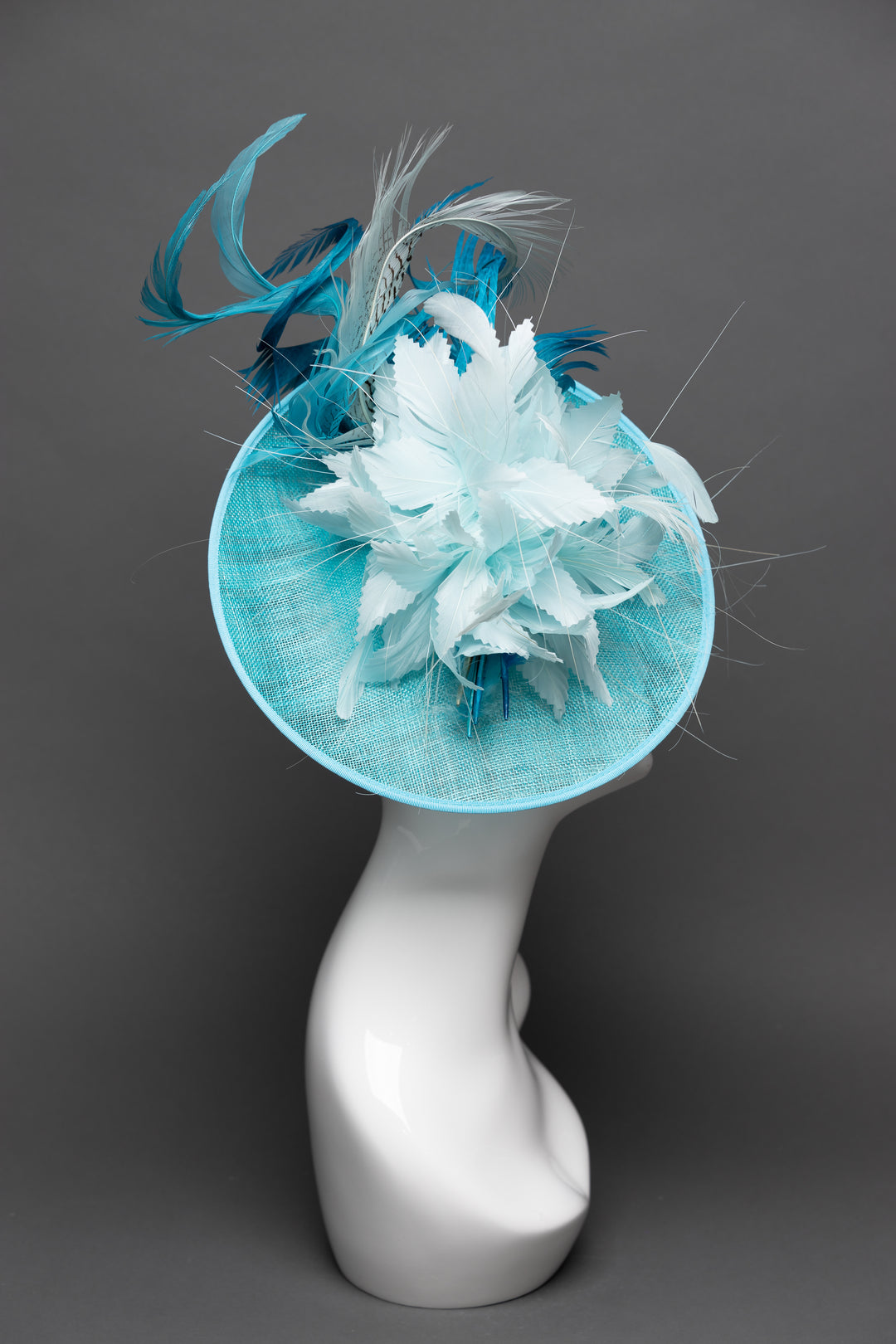 THG3076 - The Hat Girls