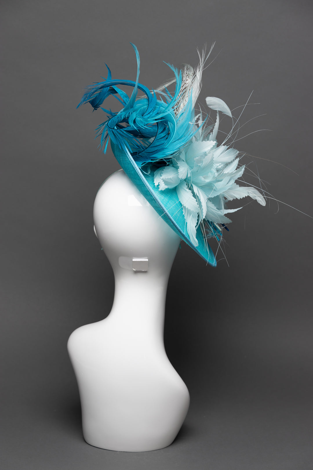 THG3076 - The Hat Girls