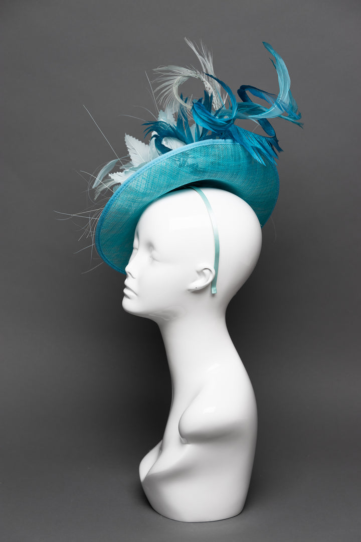 THG3076 - The Hat Girls