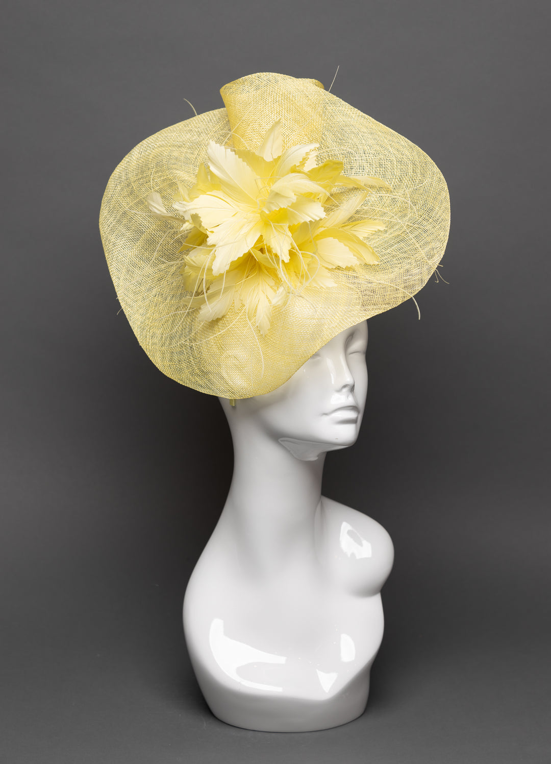 THG3083 - The Hat Girls