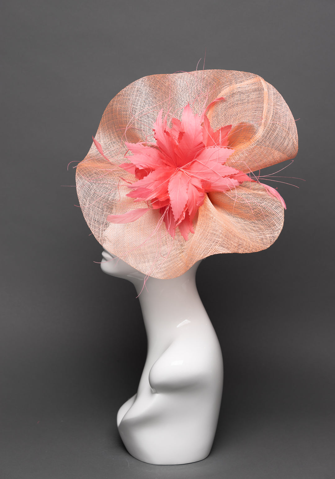 THG3085 - The Hat Girls