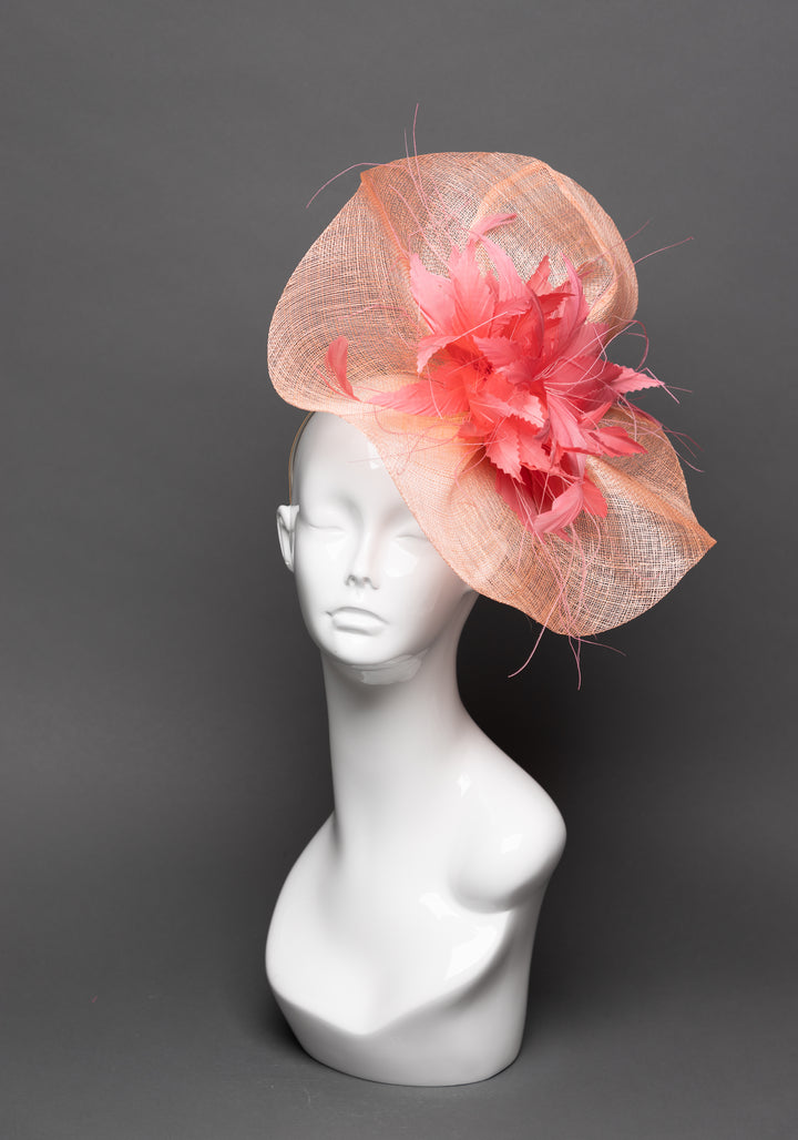 THG3085 - The Hat Girls