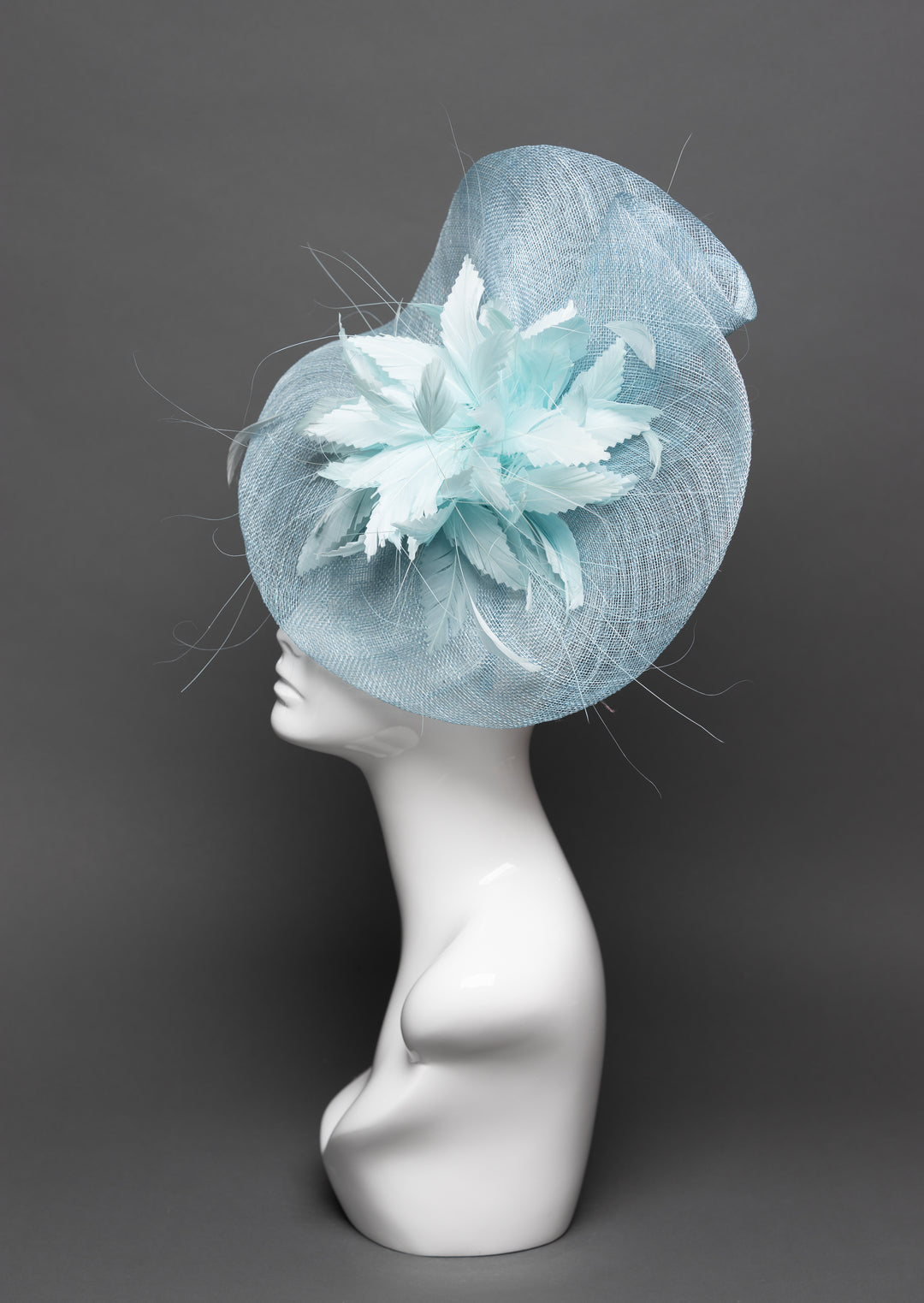 THG3089 - The Hat Girls