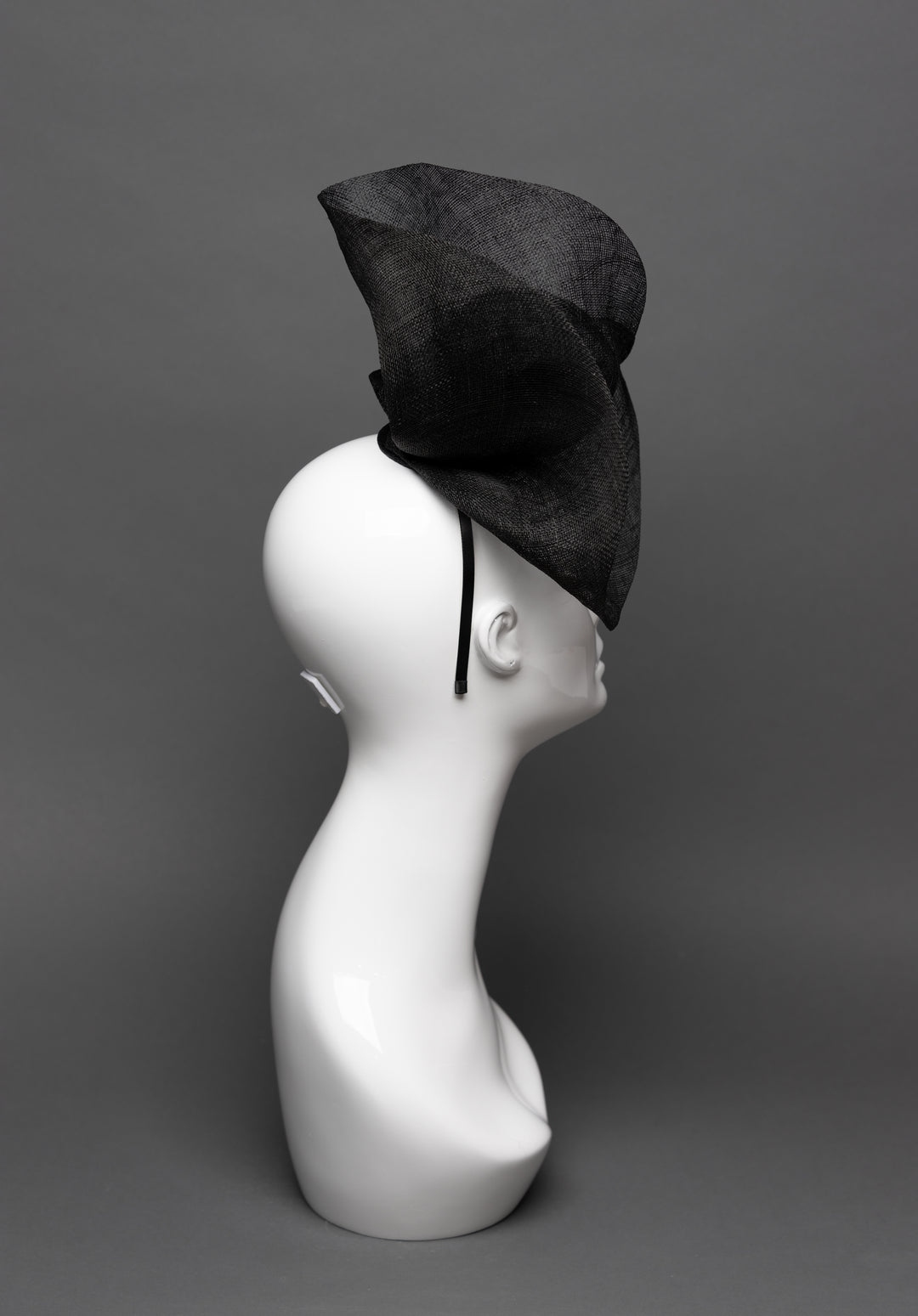 THG3093 - The Hat Girls