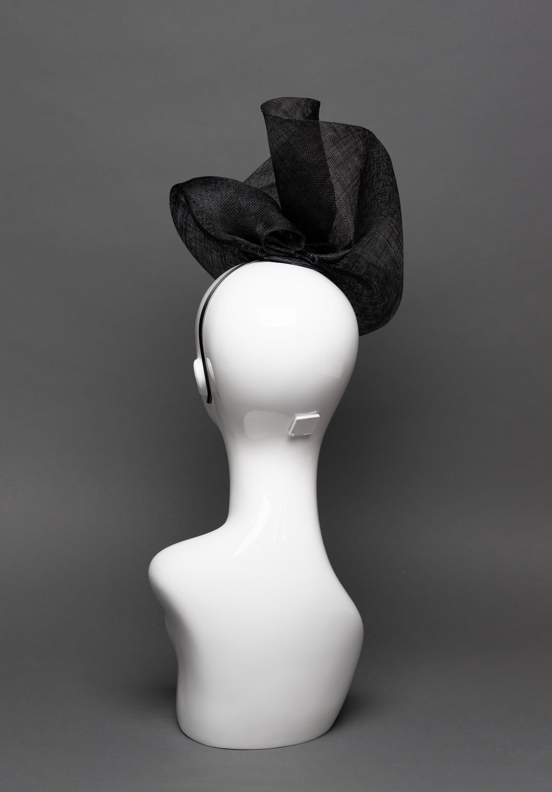 THG3093 - The Hat Girls