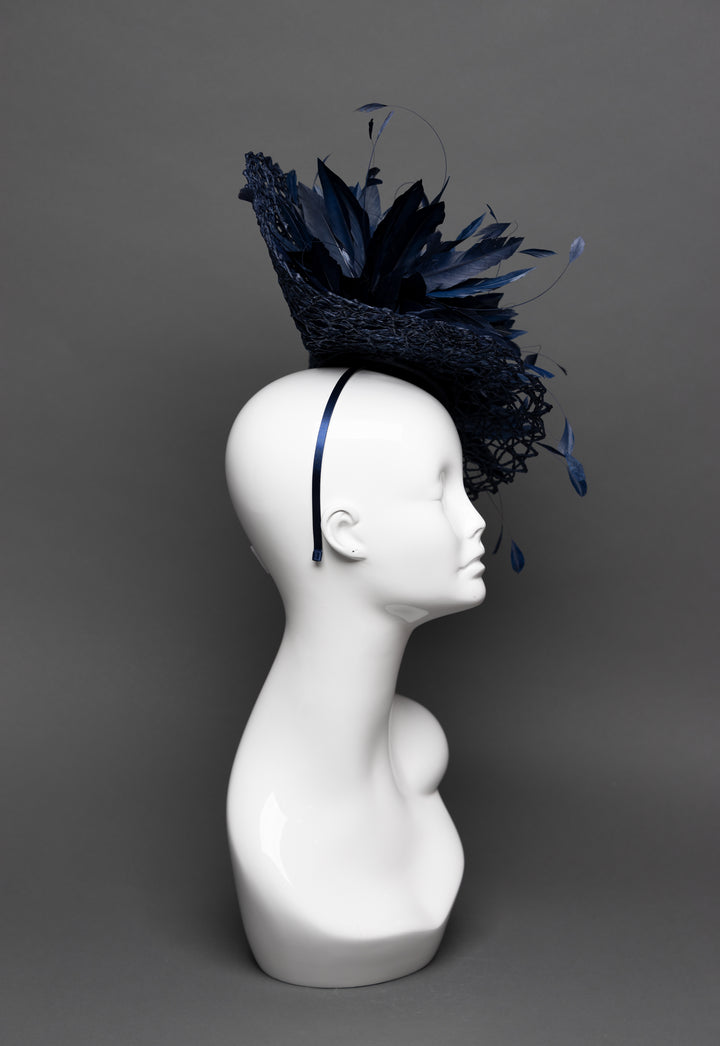 THG3096 - The Hat Girls