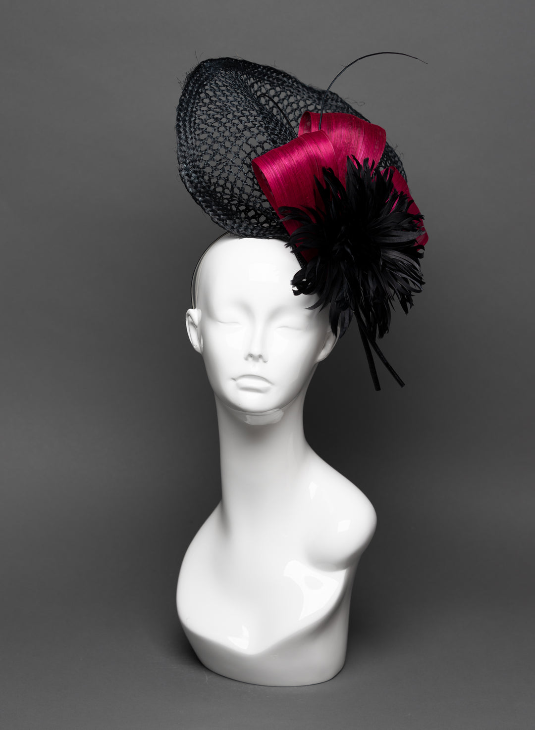 THG3108 - The Hat Girls