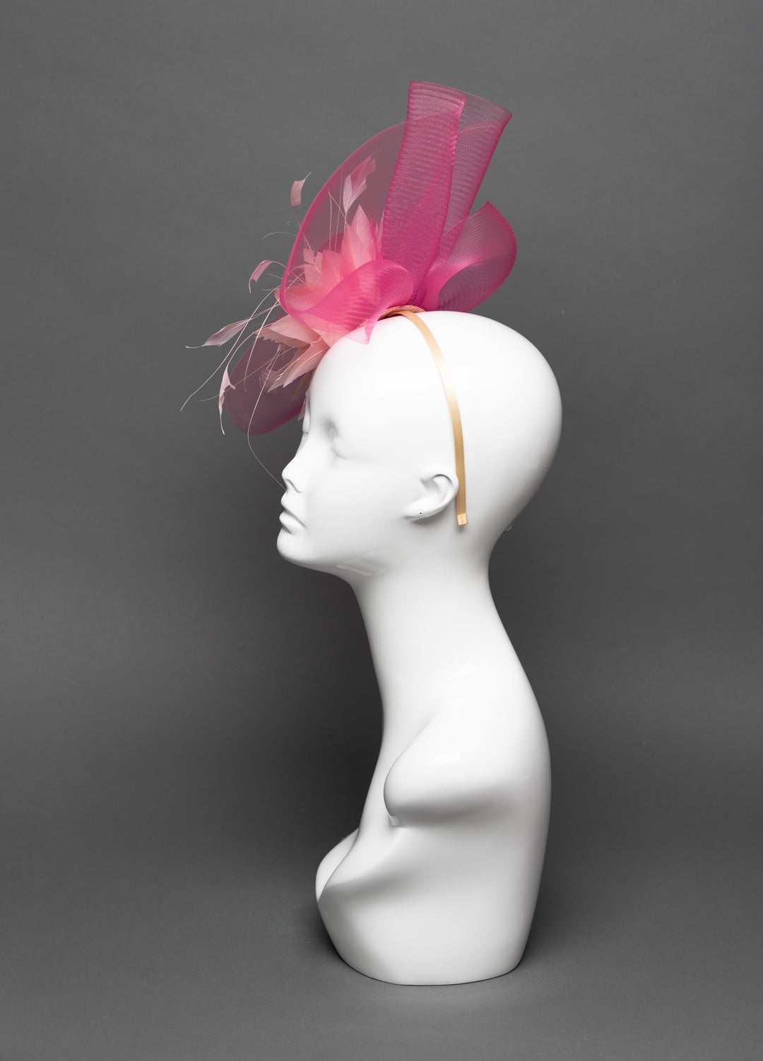 THG3109 - The Hat Girls