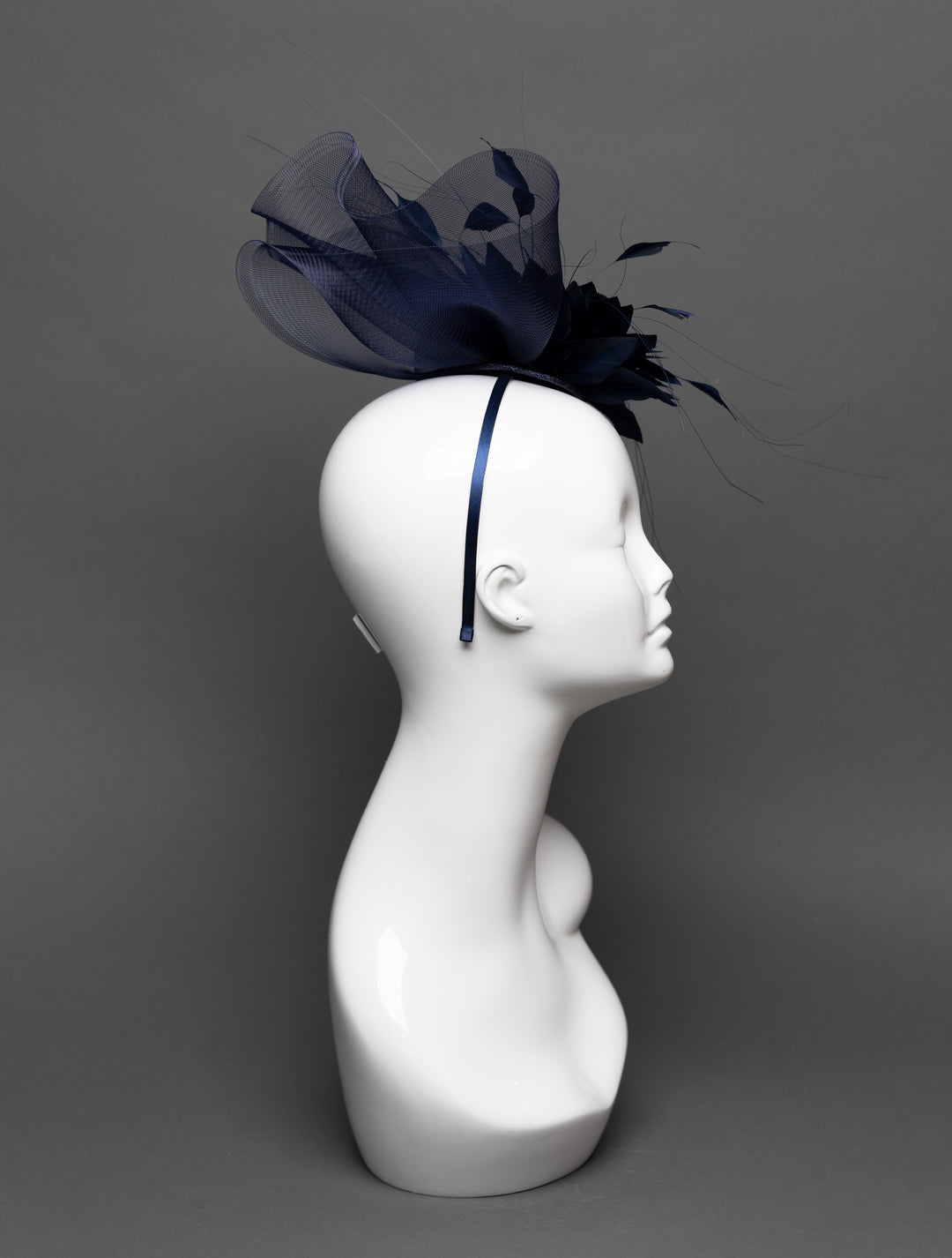 THG3114 - The Hat Girls