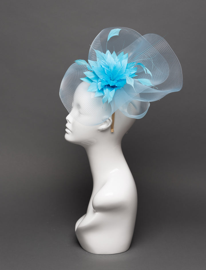 THG3120 - The Hat Girls