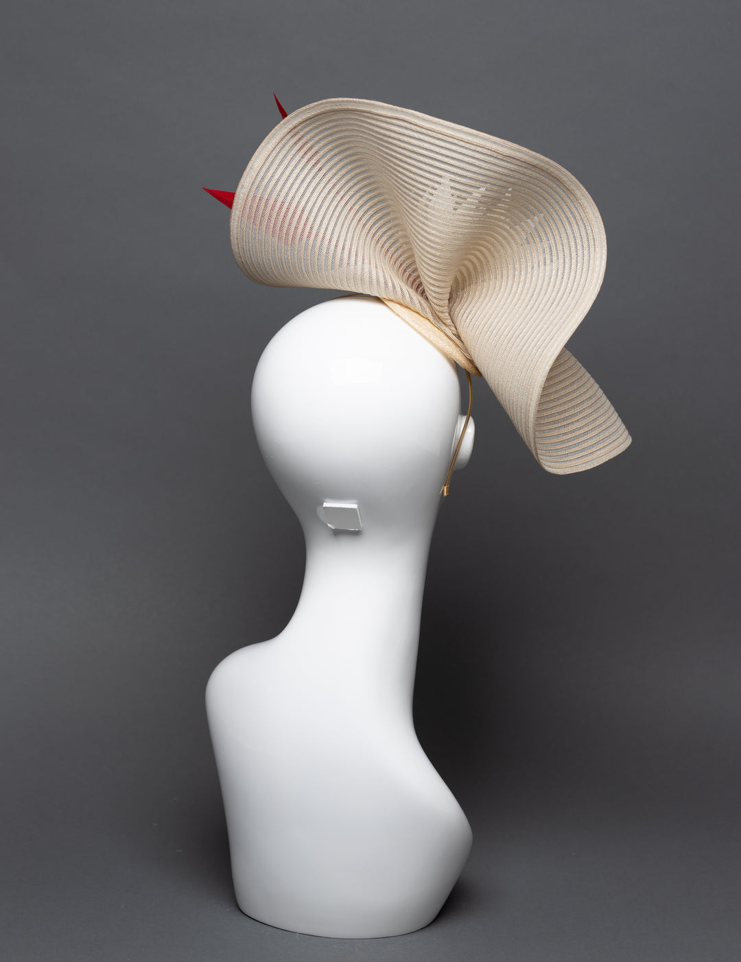 THG3130 - The Hat Girls