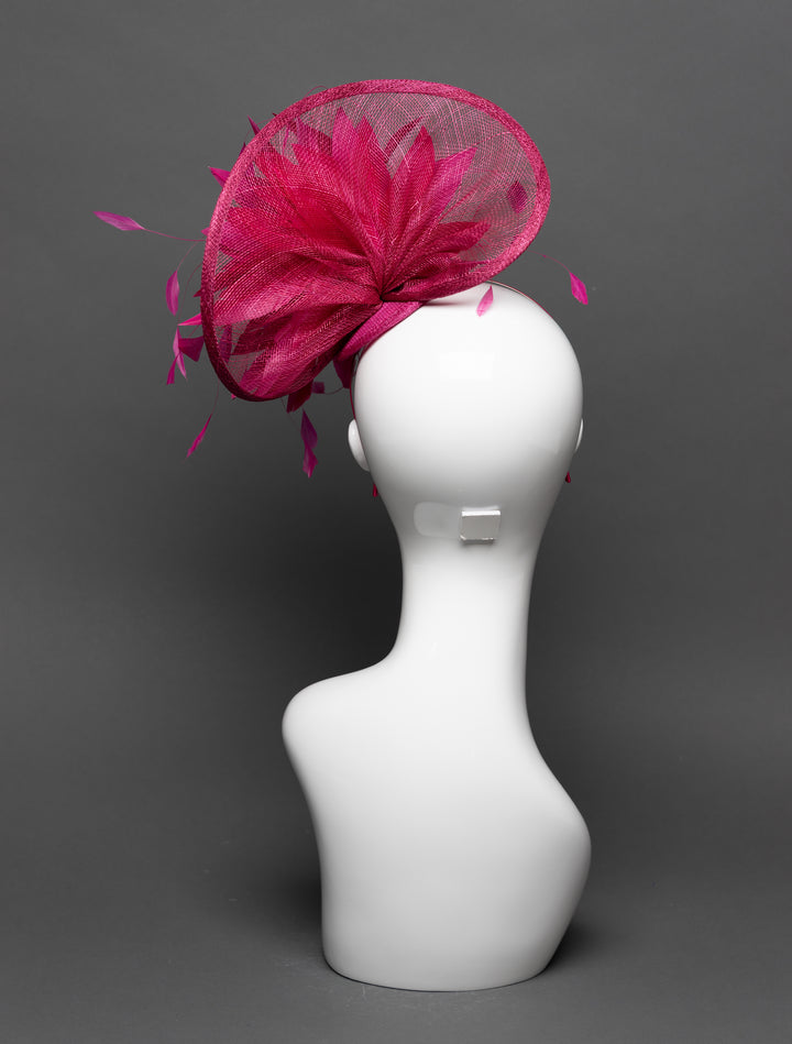 THG3145 - The Hat Girls