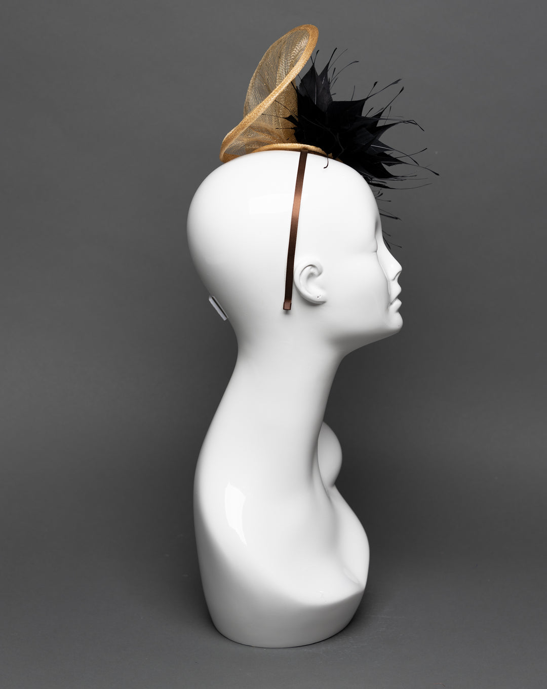 THG3146 - The Hat Girls