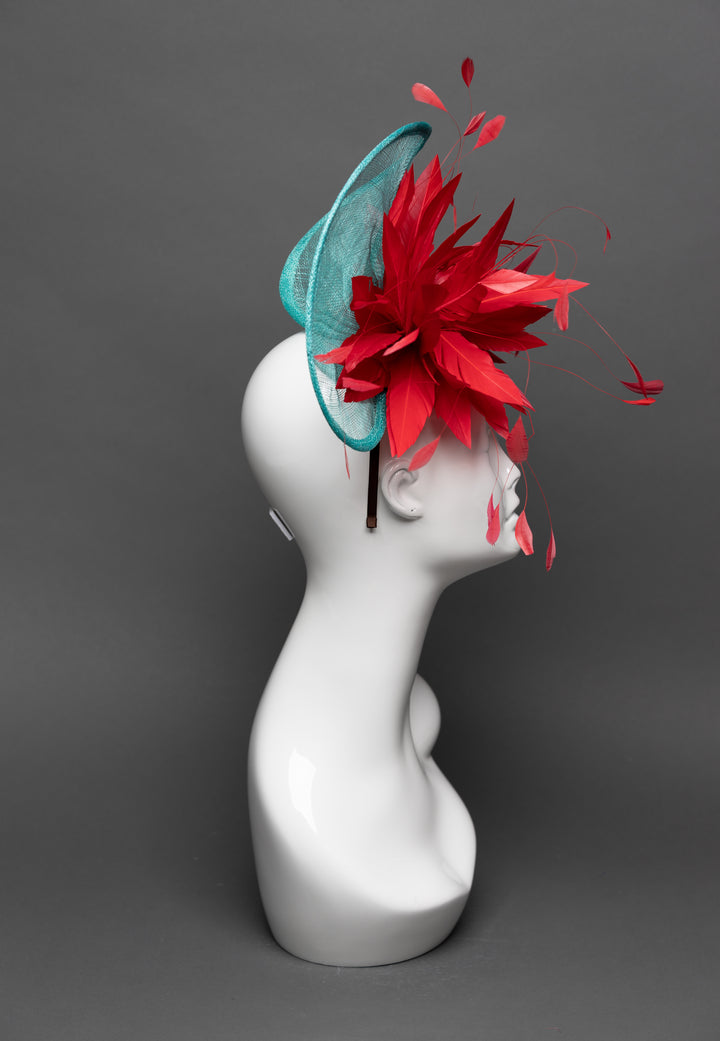 THG3147 - The Hat Girls