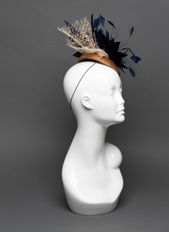 THG3150 - The Hat Girls