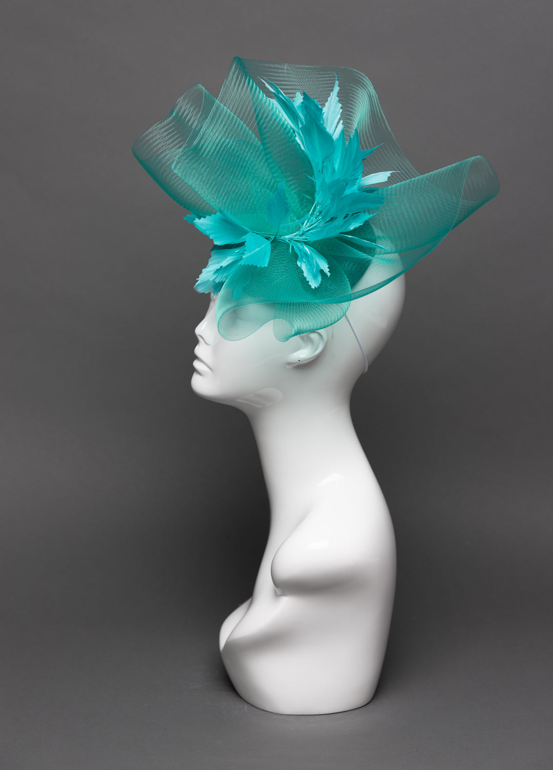 THG3152 - The Hat Girls