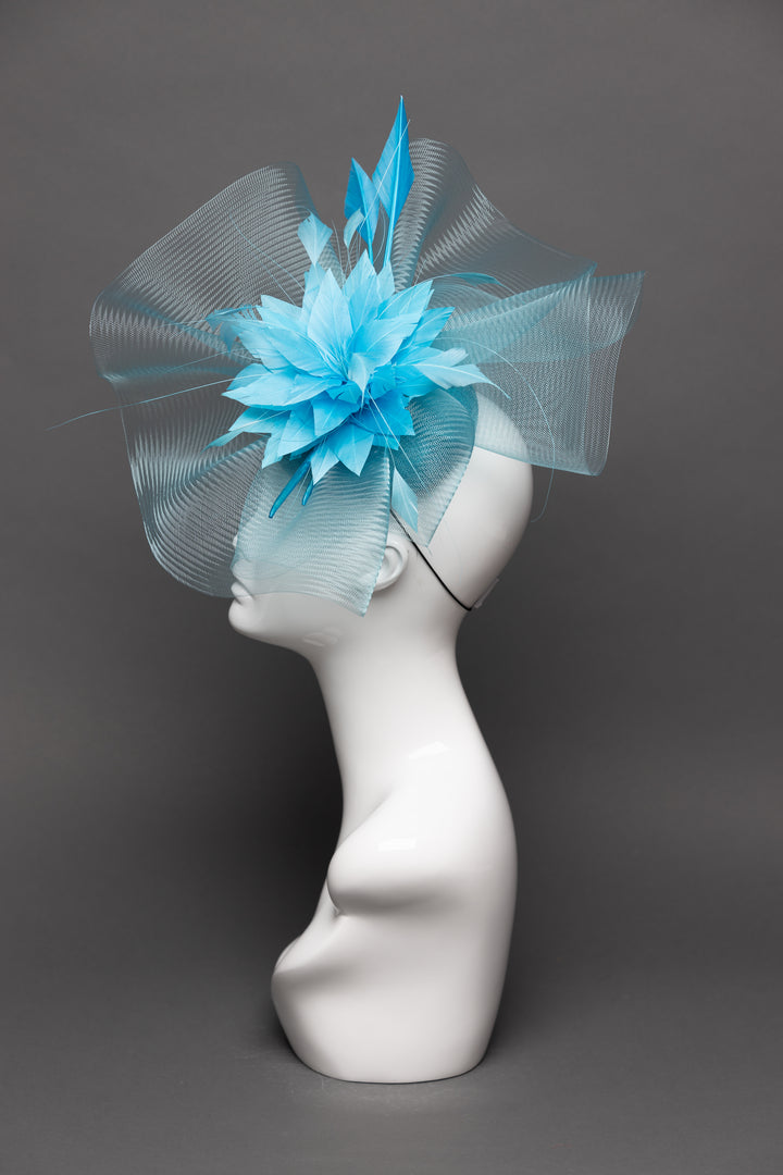 THG3153 - The Hat Girls