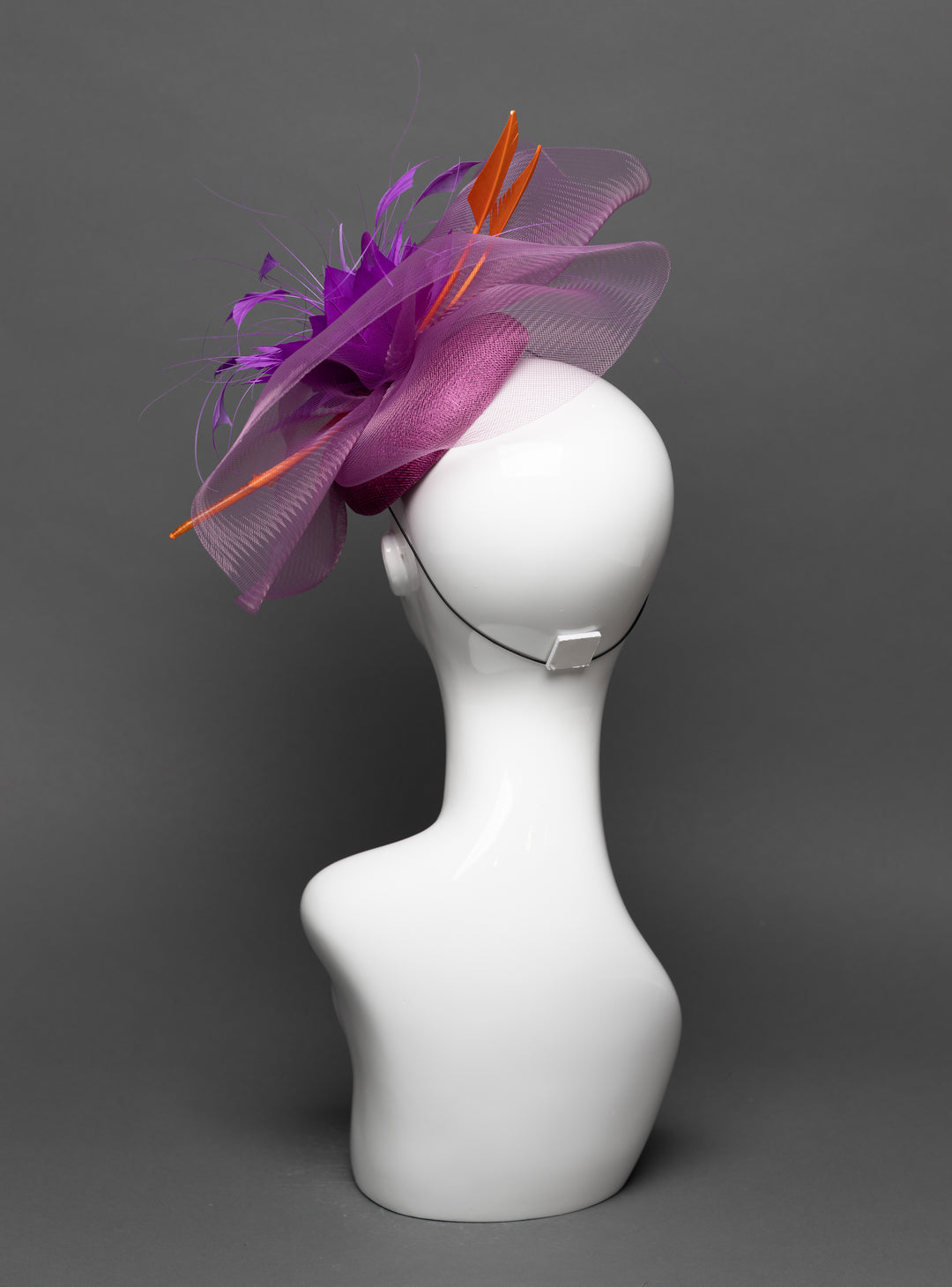 THG3154 - The Hat Girls