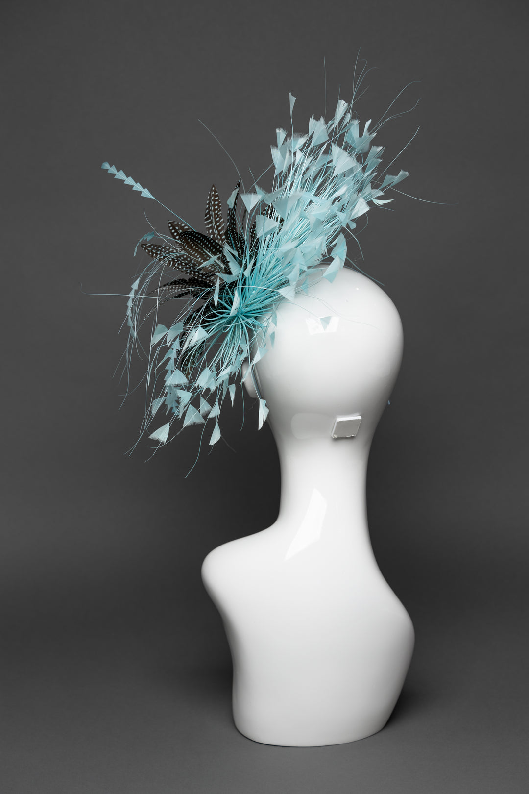 THG3237 - The Hat Girls