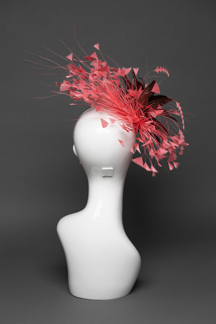 THG3238 - The Hat Girls