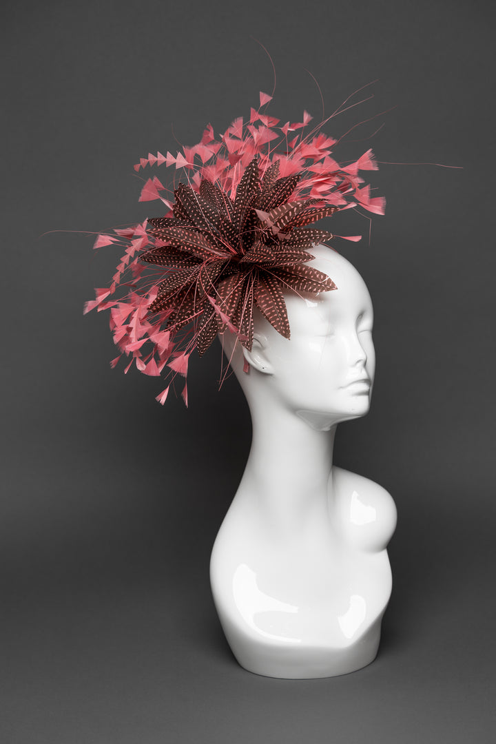 THG3238 - The Hat Girls