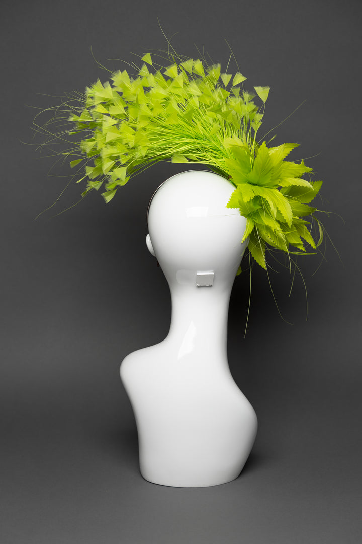 THG3248 - The Hat Girls