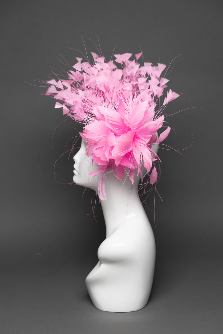 THG3254 - The Hat Girls