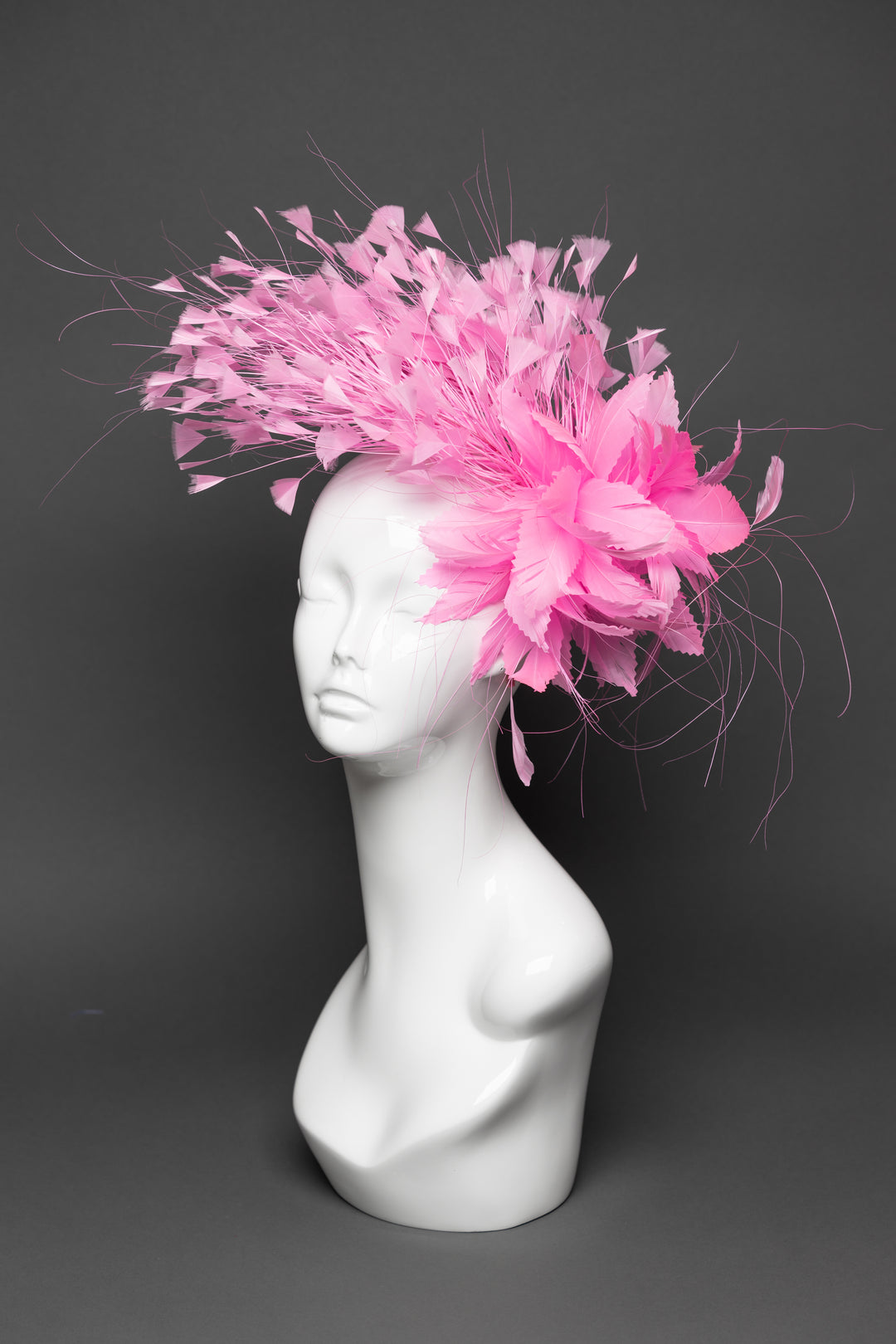 THG3254 - The Hat Girls