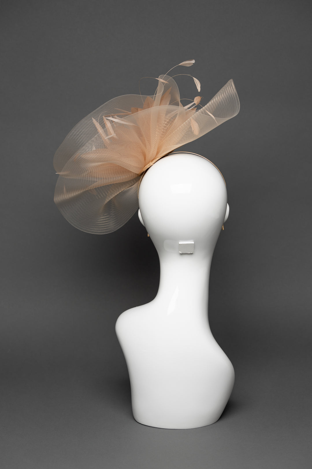 THG3273 - The Hat Girls