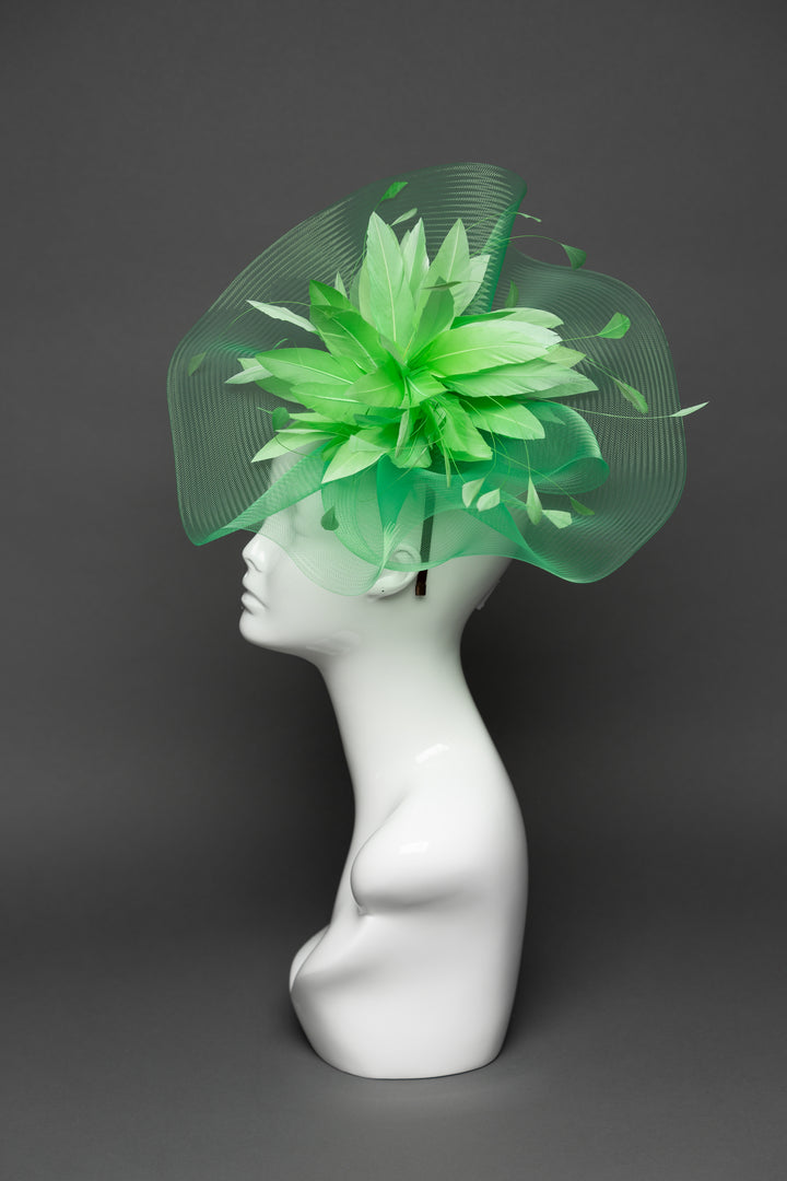 THG3275 - The Hat Girls