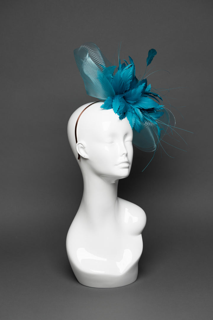 THG3276 - The Hat Girls