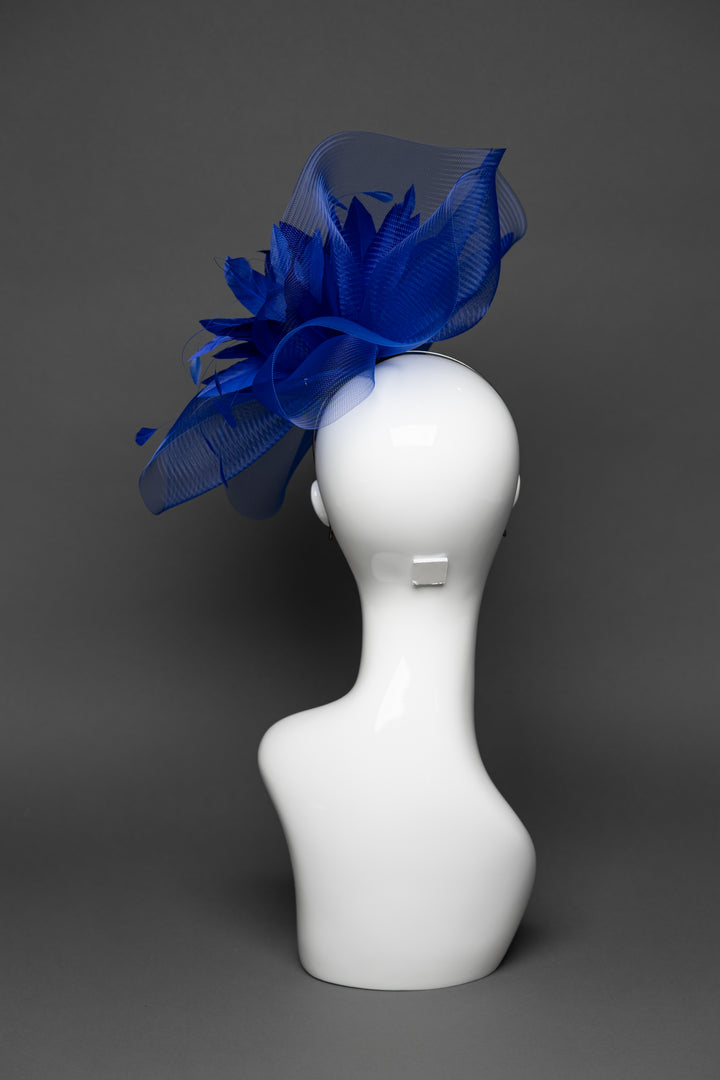 THG3277 - The Hat Girls