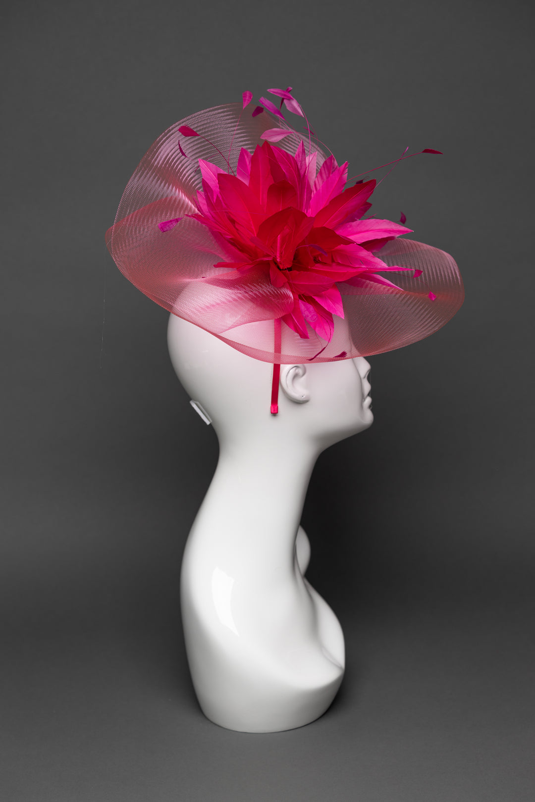 THG3286 - The Hat Girls