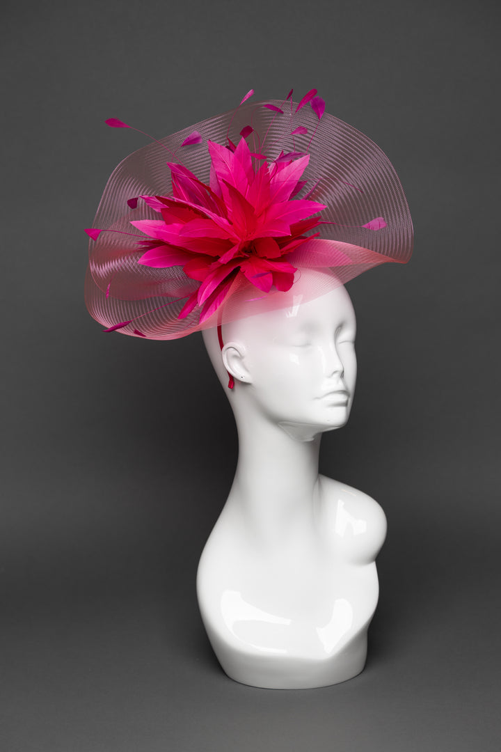 THG3286 - The Hat Girls