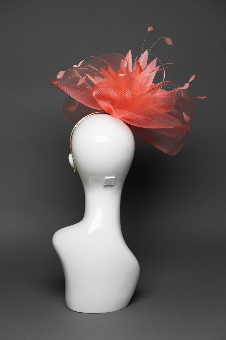 THG3288 - The Hat Girls