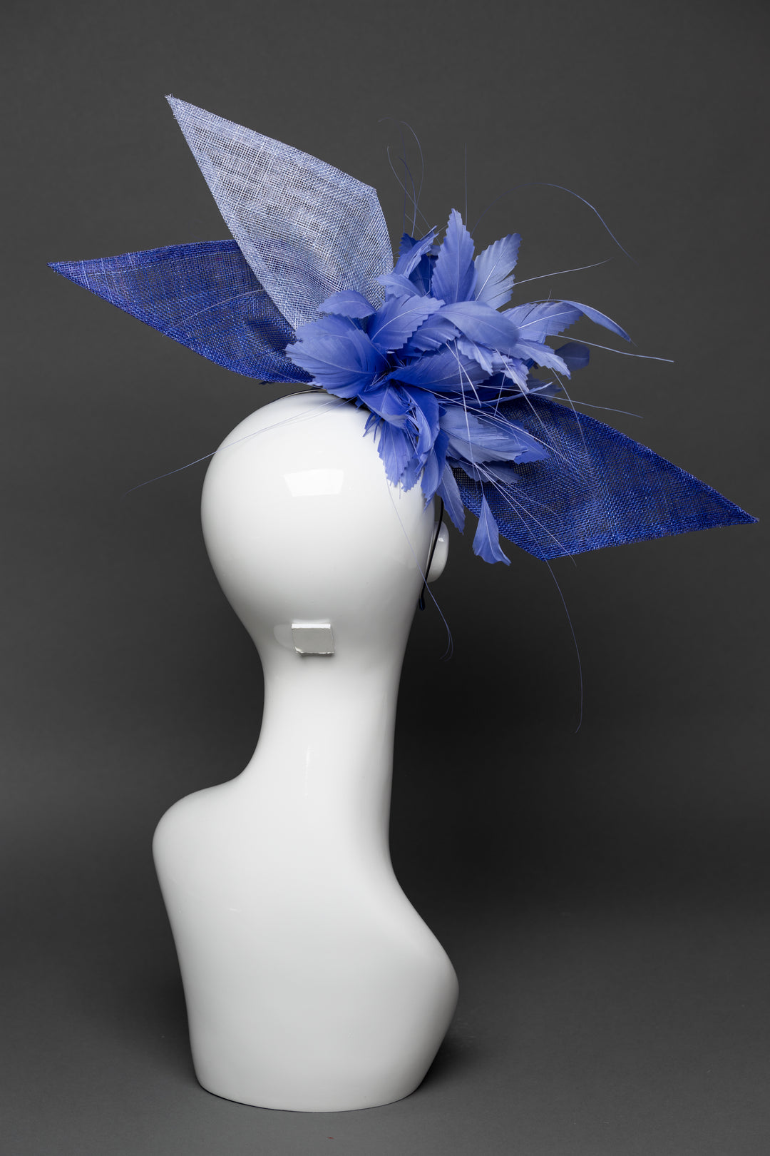 THG3300 - The Hat Girls