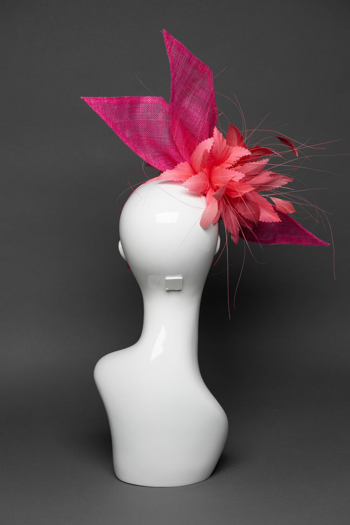 THG3301 - The Hat Girls