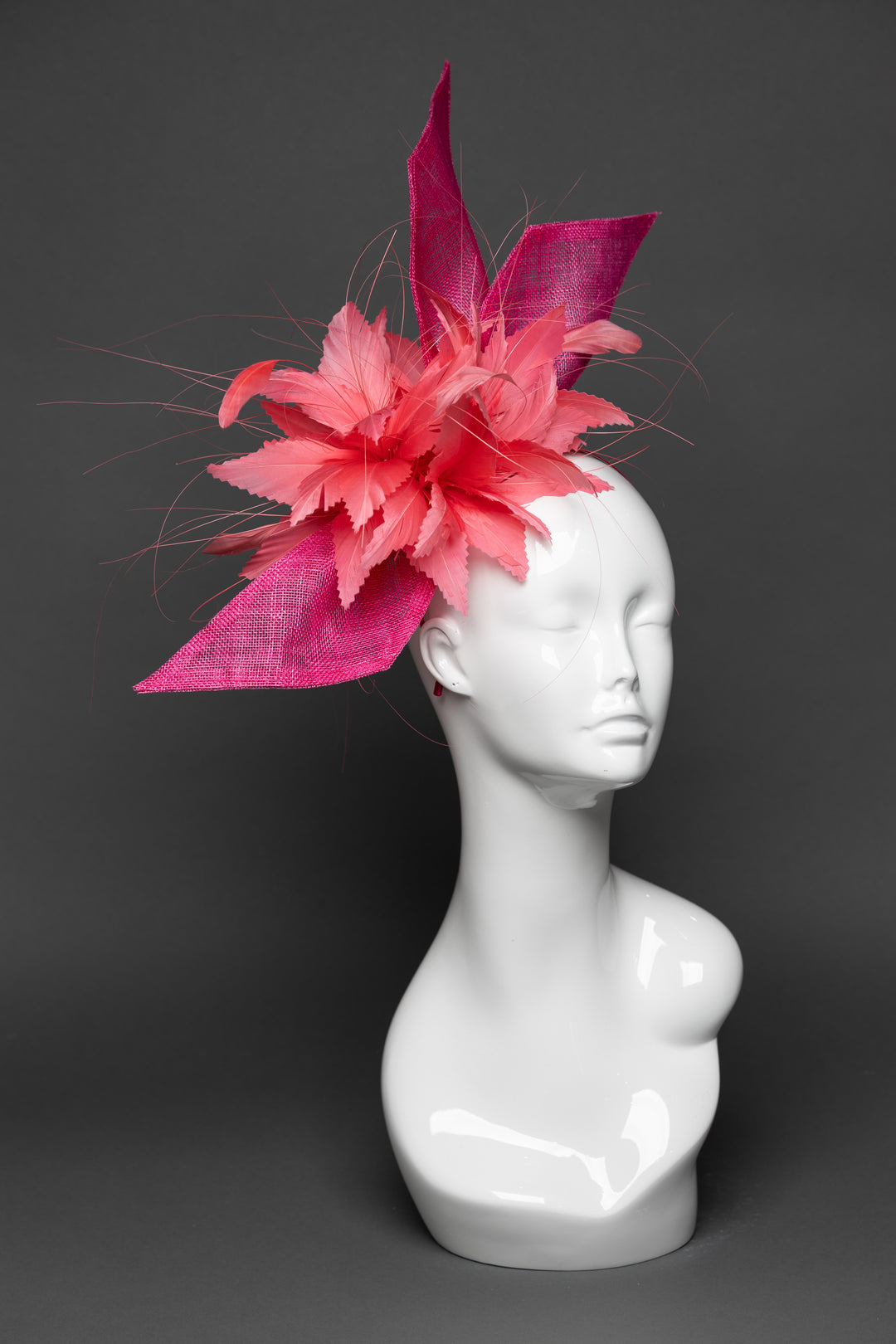 THG3301 - The Hat Girls