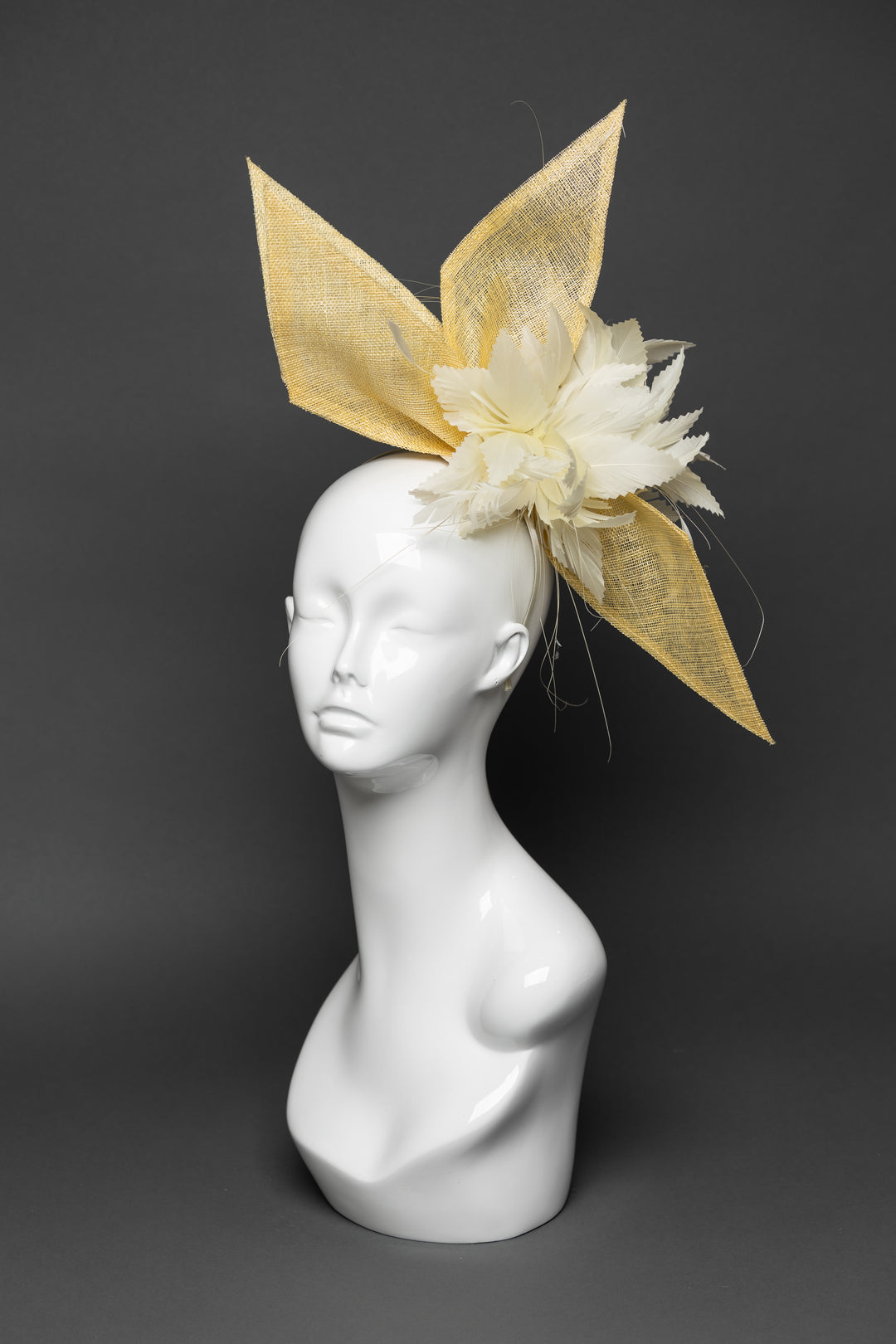 THG3302 - The Hat Girls