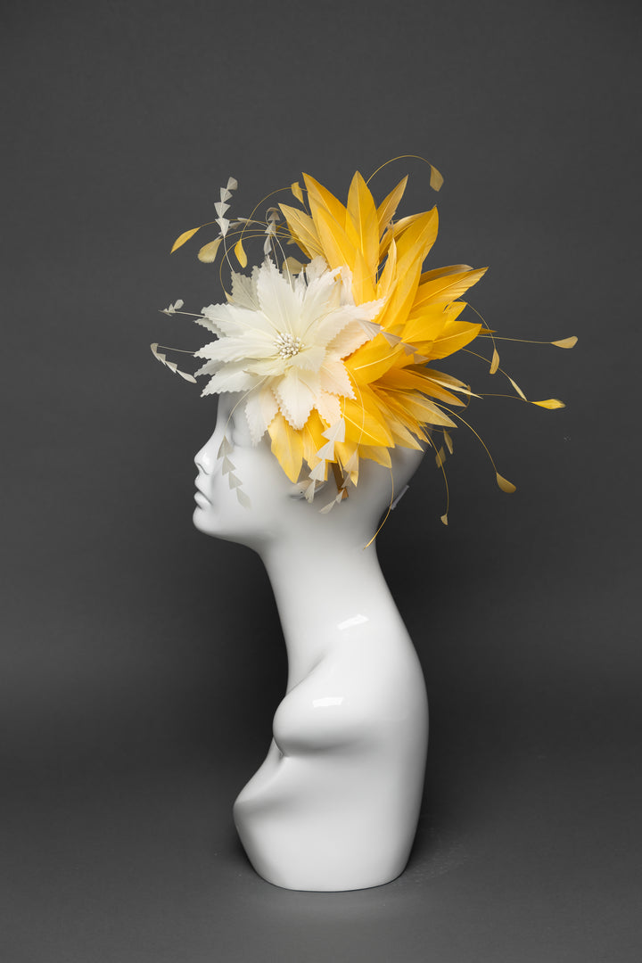 THG3306 - The Hat Girls