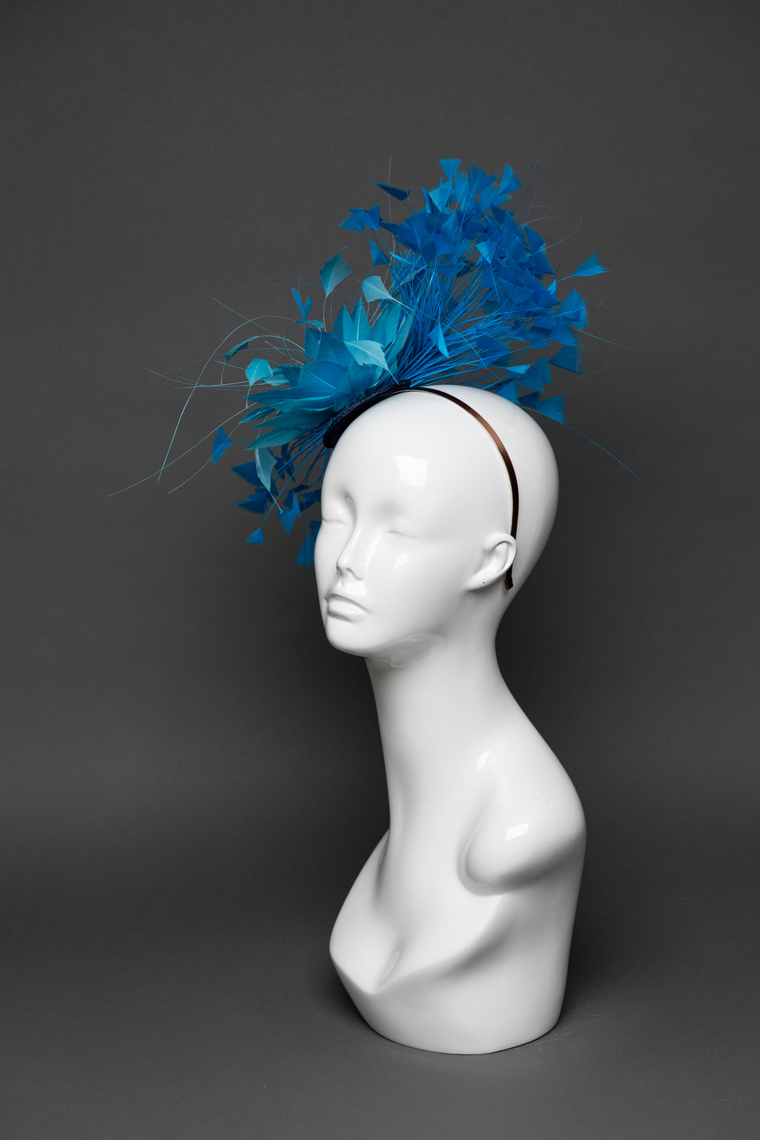 THG3311 - The Hat Girls