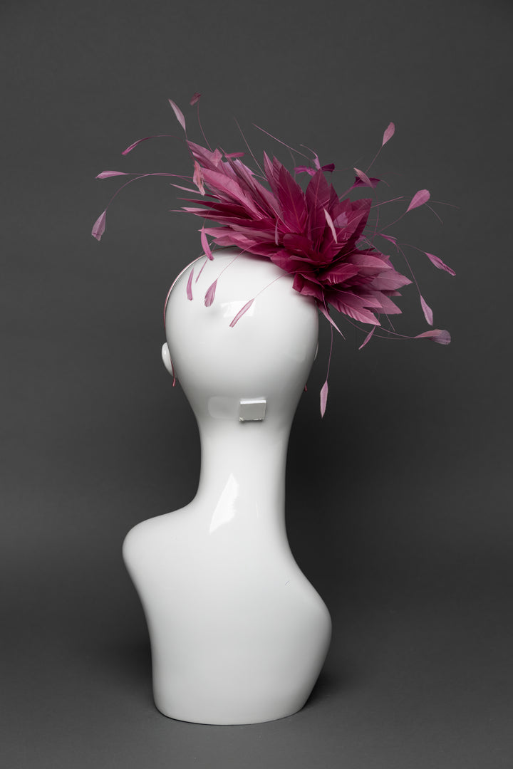 THG3323 - The Hat Girls