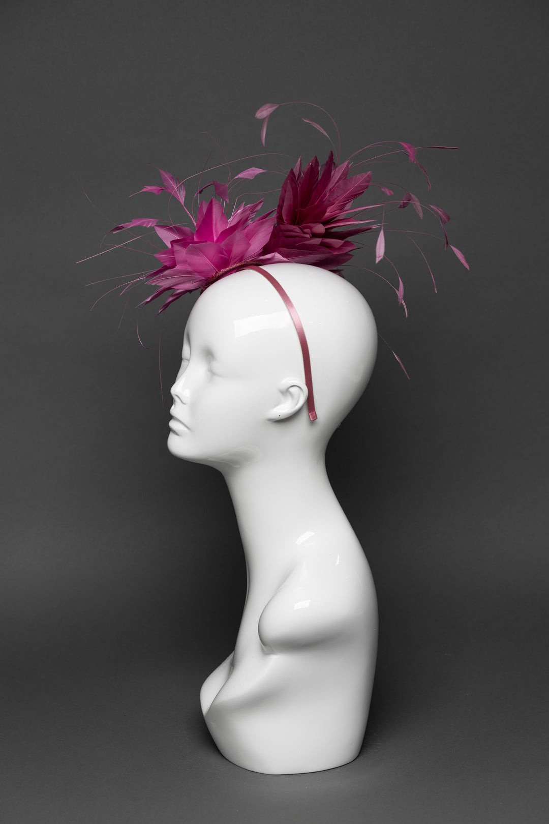 THG3323 - The Hat Girls