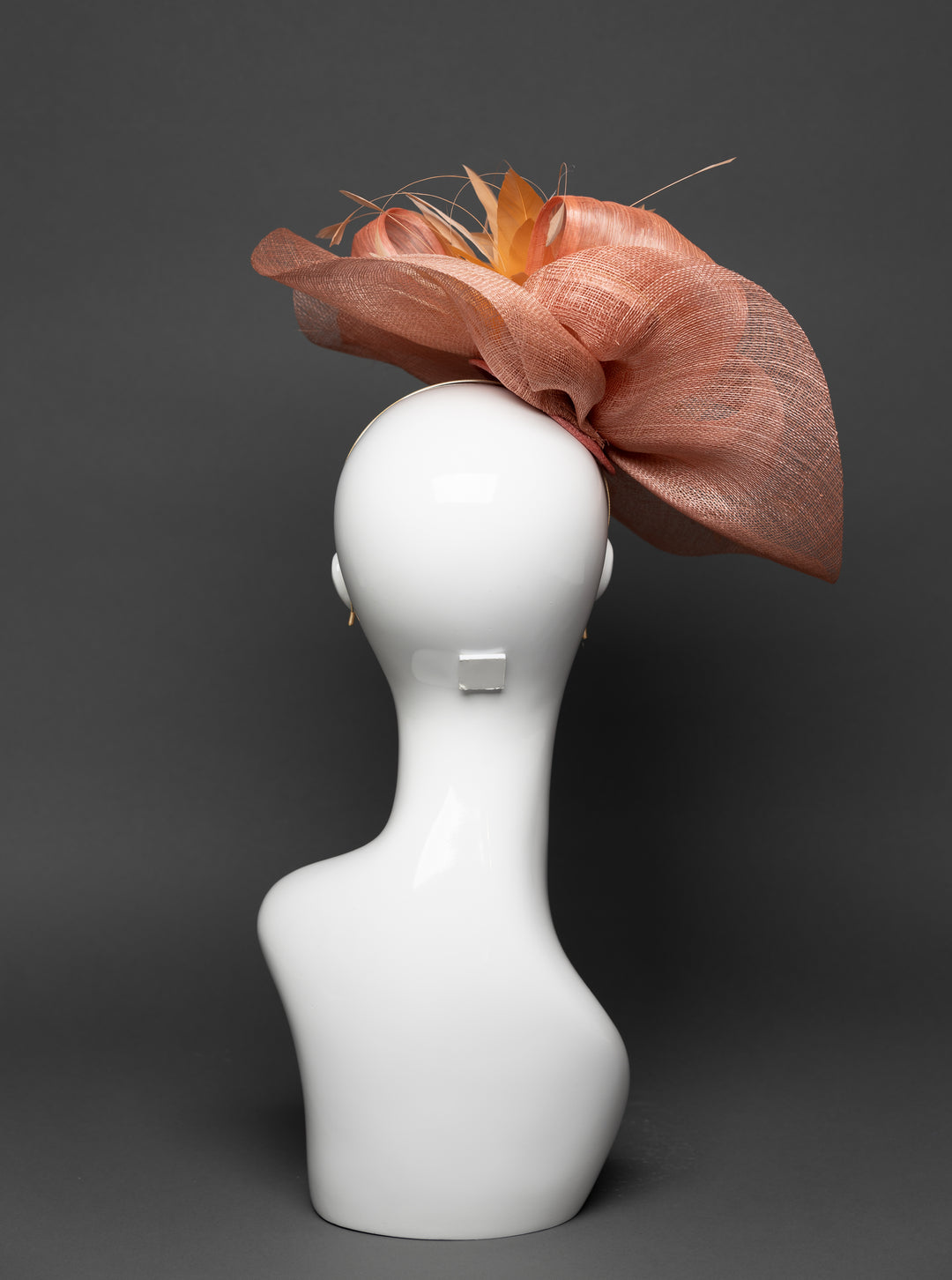 THG3392 - The Hat Girls