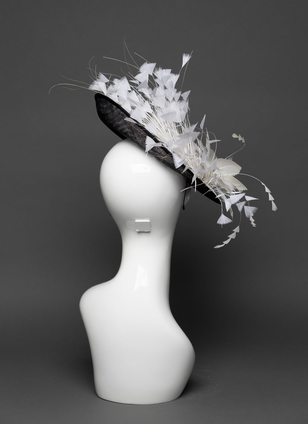 THG3406 - The Hat Girls