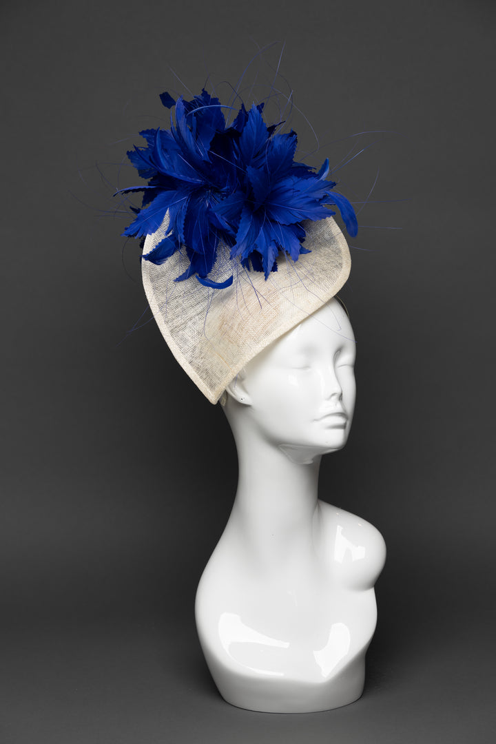 THG3409 - The Hat Girls