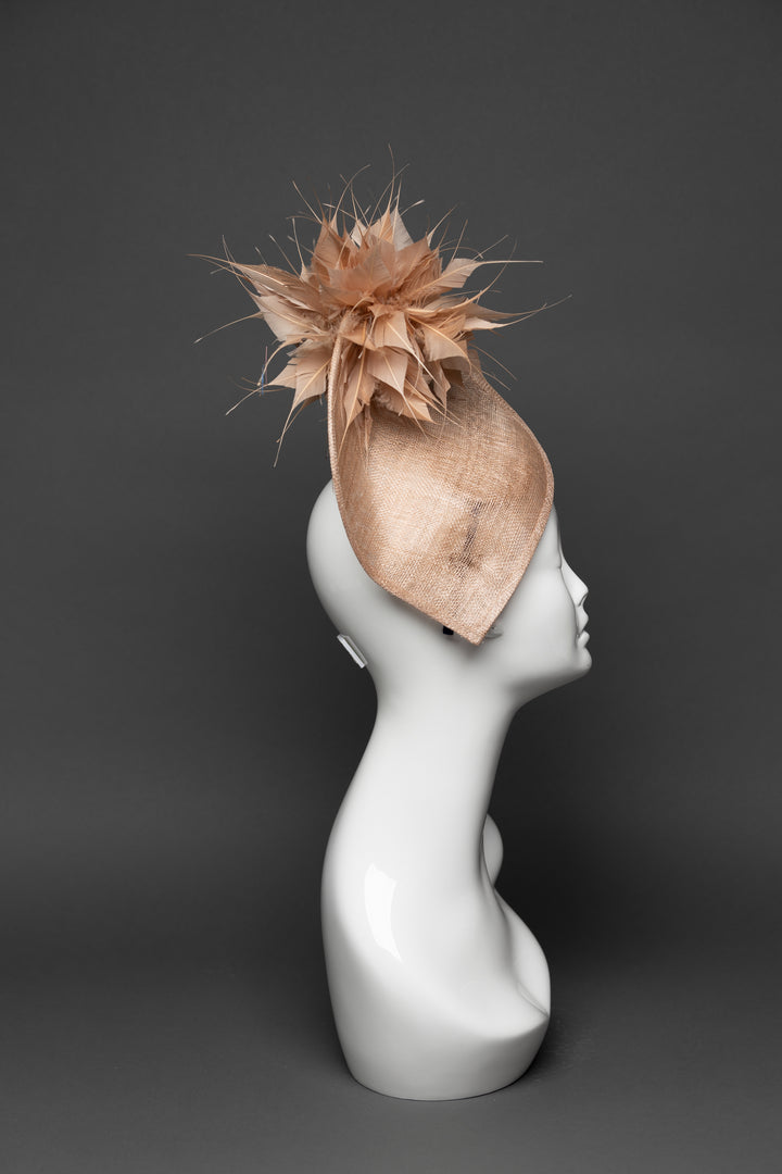 THG3410 - The Hat Girls